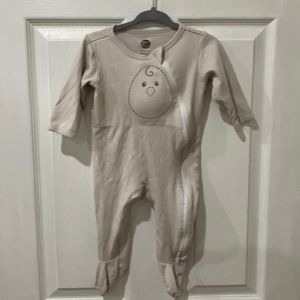 Nested Bean Zen Footie (size 6-12 month)